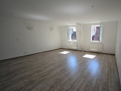 APPARTEMENT T3 A LOUER - DIJON - 55.64 m2 - 720€ charges comprises par mois