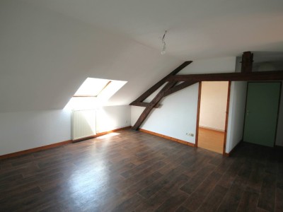 APPARTEMENT T2 A LOUER - LOUHANS - 35 m2 - 400 &euro; charges comprises par mois