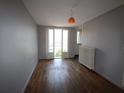 APPARTEMENT T1 A LOUER - CHALON SUR SAONE - 23.73 m2 - 315 € charges comprises par mois