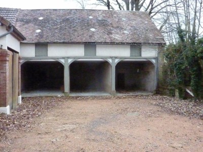 GARAGE A LOUER - AUTUN centre ville - 60 € charges comprises par mois
