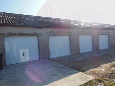 GARAGE SOL BETON - 20m2 A LOUER - AUXONNE - 120€ charges comprises par mois