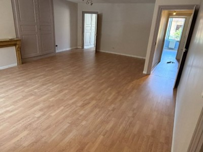 APPARTEMENT T3 A LOUER - AUXONNE - 101.51 m2 - 810 &euro; charges comprises par mois