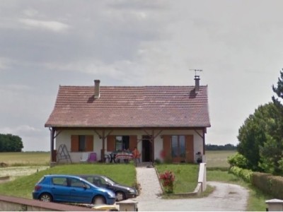 MAISON A LOUER - DEMIGNY - 118.9 m2 - 920 &euro; charges comprises par mois
