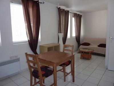 STUDIO A LOUER - CHALON SUR SAONE - 22,77 m2 - 320 € charges comprises par mois