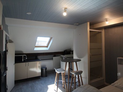 STUDIO A LOUER - BEAUNE 18 PLACE MONGE - 14.72 m2 - 370�&euro; charges comprises par mois