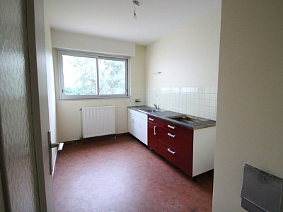 APPARTEMENT T3 A LOUER - PARAY LE MONIAL - 77 m2 - 680 € charges comprises par mois