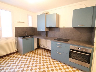 APPARTEMENT T3 A LOUER - PARAY LE MONIAL - 57.59 m2 - 430€ charges comprises par mois