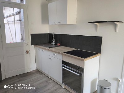 APPARTEMENT T1 A LOUER - SENNECEY LE GRAND - 30 m2 - 395 € charges comprises par mois