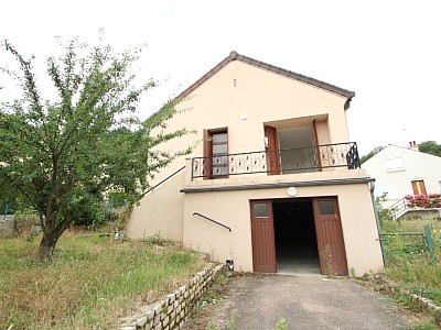 MAISON A LOUER - AUTUN - 48,71 m2 - 550 € charges comprises par mois