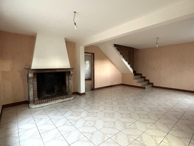 MAISON A LOUER - IZEURE - 114.18 m2 - 950 &euro; charges comprises par mois