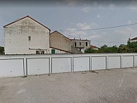 GARAGE A LOUER - CHALON SUR SAONE - 10 m2 - 64,50 € charges comprises par mois