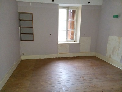 IMMEUBLE A VENDRE - ARNAY LE DUC - 330 m2 - 67000 €