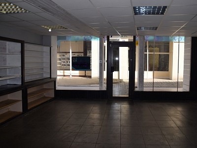 Immeuble Appartement et local commercial A VENDRE - ARNAY LE DUC - 84 m2 - 59500 €