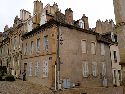IMMEUBLE A VENDRE - AUTUN - 248 m2 - 193000 €