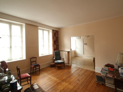 IMMEUBLE A VENDRE - AUTUN - 248 m2 - 193000 €