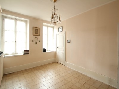 IMMEUBLE A VENDRE - AUTUN - 248 m2 - 193000 €