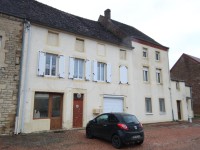Immeuble, dépendances - BELLEVESVRE - 383 m2 - VENDU