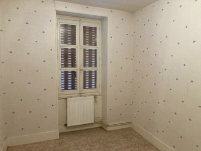 IMMEUBLE DE RAPPORT A VENDRE - ST GILLES - 170,78 m2 - 130000 €