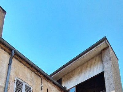IMMEUBLE DE RAPPORT A VENDRE - ST JEAN DE LOSNE - 130 m2 - 180000 €