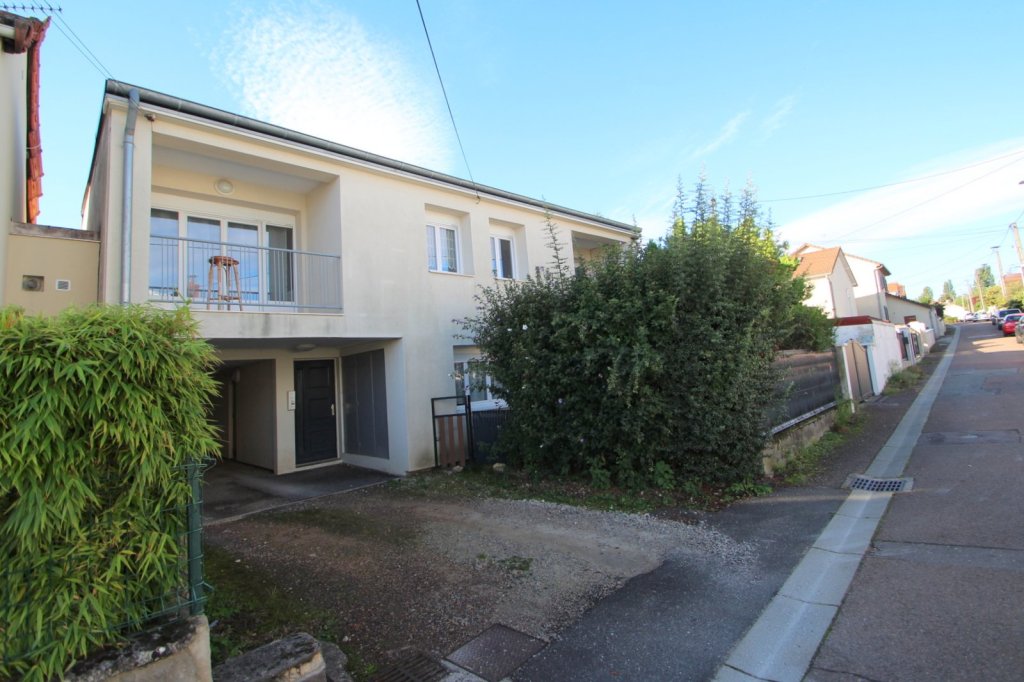 IMMEUBLE DE RAPPORT A VENDRE ST REMY 220 m2 320 000