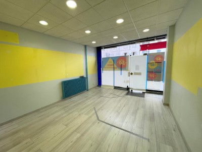 LOCAL COMMERCIAL A LOUER - CHALON SUR SAONE - 40 m2 - 585 € HC par mois