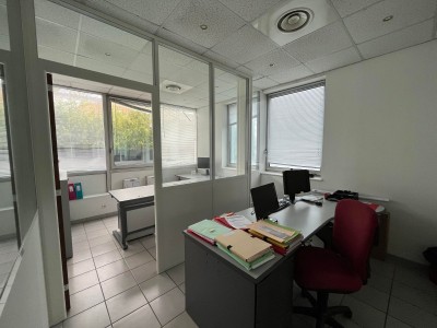 LOCAL COMMERCIAL A VENDRE - BEAUNE - 162 m2 - 290000 € 
