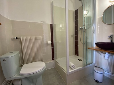 Hotel et restaurant A VENDRE - PARAY LE MONIAL - 692 m2 - 387000 € 