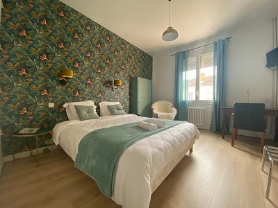 Hotel et restaurant A VENDRE - PARAY LE MONIAL - 692 m2 - 387000 € 