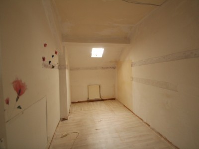 LOCAL D ACTIVITE A VENDRE - AUTUN - 561,89 m2 - 114900 € 