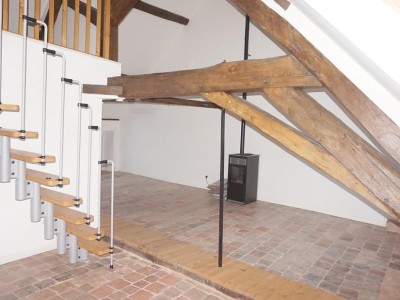 LOFT A LOUER - PARAY LE MONIAL - 81,3 m2 - 650 € charges comprises par mois
