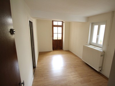 MAISON A LOUER - DEZIZE LES MARANGES - 71,97 m2 - 550 € charges comprises par mois