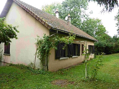 MAISON A LOUER - LUCENAY L EVEQUE CAMPAGNE - 80 m2 - 607 € charges comprises par mois