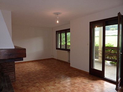 MAISON A LOUER - LUCENAY L EVEQUE CAMPAGNE - 80 m2 - 607 € charges comprises par mois