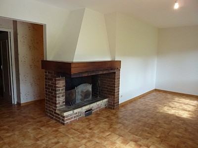 MAISON A LOUER - LUCENAY L EVEQUE CAMPAGNE - 80 m2 - 607 € charges comprises par mois