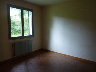 MAISON A LOUER - LUCENAY L EVEQUE CAMPAGNE - 80 m2 - 607 € charges comprises par mois