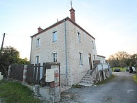 APPARTEMENT TYPE 4 DANS MAISON A LOUER - MERVANS - 107 m2 - 720 € charges comprises par mois