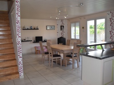 Maison de ville rnove A VENDRE - ARNAY LE DUC quartier calme - 123 m2 - 159000 €