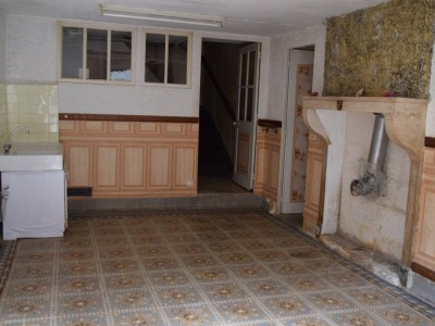 Maison de village A VENDRE - ARNAY LE DUC - 90 m2 - 32 000 €