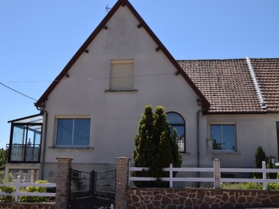 Maison sur sous-sol A VENDRE - ARNAY LE DUC - 120 m2 - 110000 €