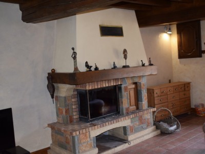 Maison de village rnove A VENDRE - ARNAY LE DUC - 80 m2 - 124000 €