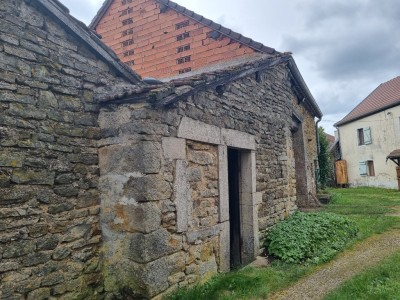 Ensemble immobilier A VENDRE - AUBIGNY LA RONCE - 118 m2 - 125000 €