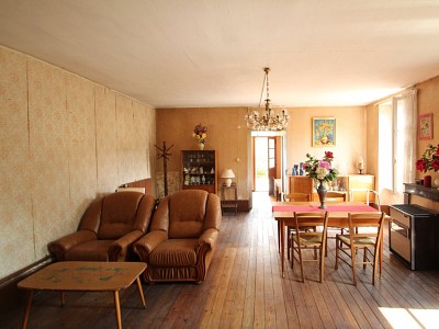 MAISON A VENDRE - AUTUN - 175,43 m2 - 93400 €