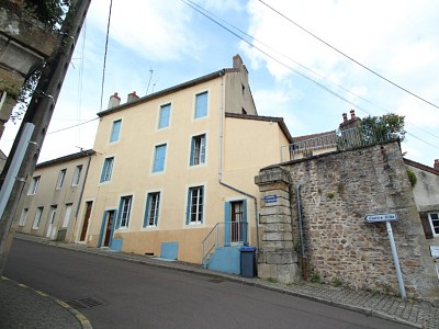 MAISON A VENDRE - AUTUN - 175,43 m2 - 104000 €