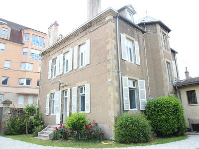 MAISON A VENDRE - AUTUN - 332 m2 - 231000 €