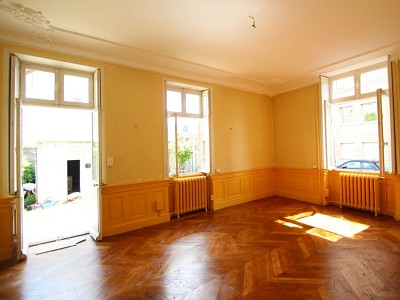 MAISON A VENDRE - AUTUN - 332 m2 - 231000 €