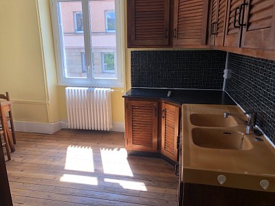 MAISON A VENDRE - AUTUN - 332 m2 - 231000 €