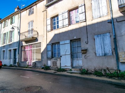 MAISON A VENDRE - BUXY - 170 m2 - 85000 €