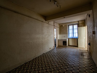 MAISON A VENDRE - BUXY - 170 m2 - 85000 €