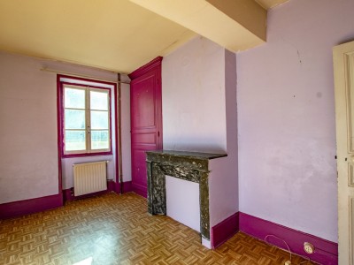 MAISON A VENDRE - BUXY - 170 m2 - 85000 €