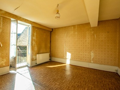MAISON A VENDRE - BUXY - 170 m2 - 85000 €